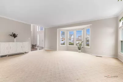 2955 Roslyn Lane E, Buffalo Grove, IL 60089 - Photo 8