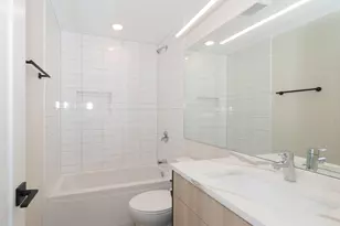 3762 S Indiana Ave, Chicago, IL 60653 - Photo 8