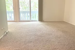 225 Deerpath Ct, Schaumburg, IL 60193 - Photo 6