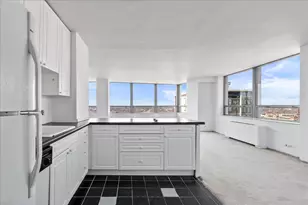 5701 N Sheridan Rd, Chicago, IL 60660 - Photo 6