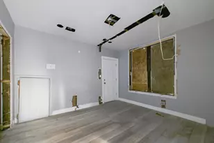 8747 S Escanaba Ave, Chicago, IL 60617 - Photo 8