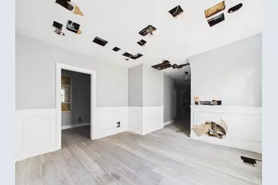 8747 S Escanaba Avenue, Chicago, IL 60617 - Photo 14