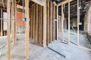 8747 S Escanaba Ave, Chicago, IL 60617 - Photo 24