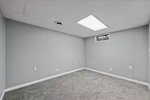 203 Clark St, Monroe Center, IL 61052 - Photo 16