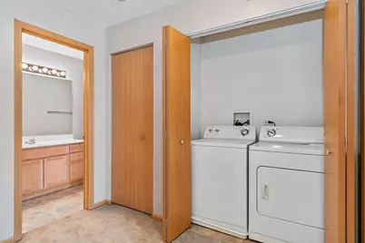 219 Silverstone Drive #219, Carpentersville, IL 60110 - Photo 10