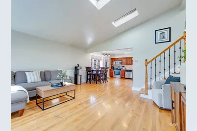 51 W Rozanne Drive, Addison, IL 60101 - Photo 6