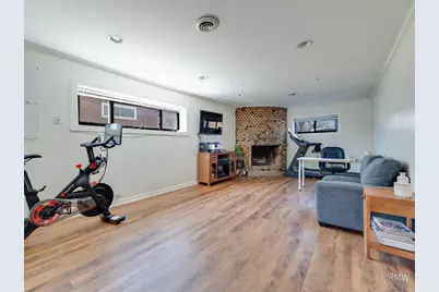 51 W Rozanne Drive, Addison, IL 60101 - Photo 16