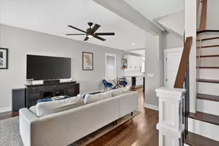 3426 N Albany Ave, Chicago, IL 60618 - Photo 8