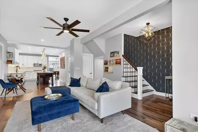 3426 N Albany Avenue, Chicago, IL 60618 - Photo 4