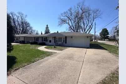 1809 22nd Avenue, Sterling, IL 61081 - Photo 2