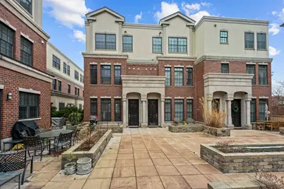 855 Laurel Avenue, Highland Park, IL 60035 - Photo 1