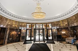 10 E Ontario St, Chicago, IL 60611 - Photo 2