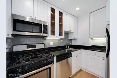 604 W Armitage Avenue, Chicago, IL 60614 - Photo 12