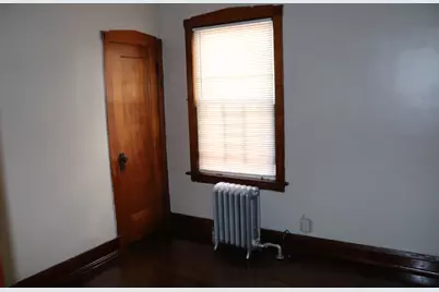 8512 S Manistee Avenue, Chicago, IL 60617 - Photo 12