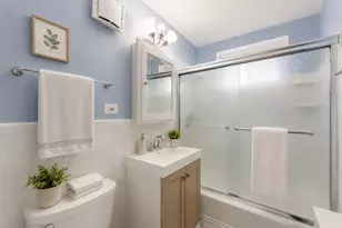 6035 N Damen Ave, Chicago, IL 60659 - Photo 10
