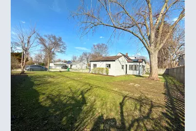 219 E Berkshire Avenue, Lombard, IL 60148 - Photo 38