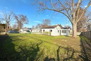 219 E Berkshire Ave, Lombard, IL 60148 - Photo 38