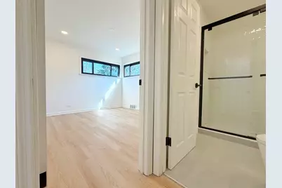 219 E Berkshire Avenue, Lombard, IL 60148 - Photo 20