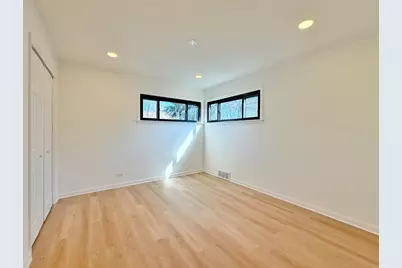 219 E Berkshire Avenue, Lombard, IL 60148 - Photo 22