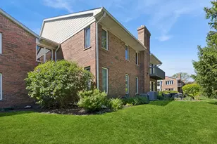 1659 N Belmont Ct, Arlington Heights, IL 60004 - Photo 20