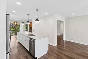 1659 N Belmont Ct, Arlington Heights, IL 60004 - Photo 8