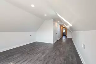 4226 N Bernard St, Chicago, IL 60618 - Photo 8