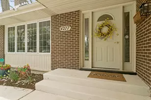 4277 Wilson Ave, Rolling Meadows, IL 60008 - Photo 2