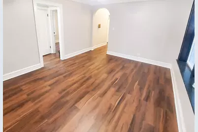 [Address not provided], Skokie, IL 60077 - Photo 8