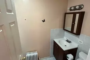 5048 W Henderson St, Chicago, IL 60641 - Photo 6