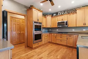 22011 Pringle Dr, Marengo, IL 60152 - Photo 10