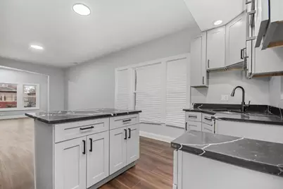 8030 S Constance Avenue, Chicago, IL 60617 - Photo 2