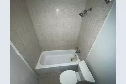 233 E Erie Street #1902, Chicago, IL 60611 - Photo 10