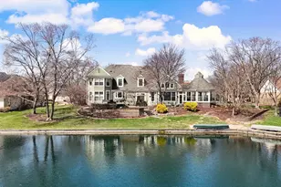 2204 Edgewater Pl, Champaign, IL 61822 - Photo 4