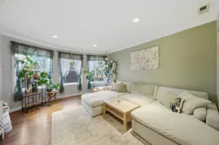 5953 N Winthrop Ave, Chicago, IL 60660 - Photo 6