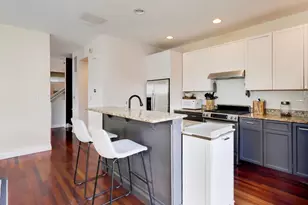 2533 S Stark St, Chicago, IL 60608 - Photo 10