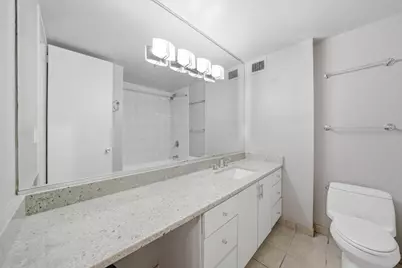 233 E Erie Street #1301, Chicago, IL 60611 - Photo 14