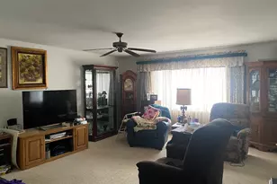 6013 Ridgeway Dr, Woodridge, IL 60517 - Photo 2