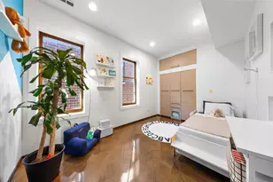 2334 W Medill Ave, Chicago, IL 60647 - Photo 16