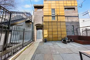 2334 W Medill Ave, Chicago, IL 60647 - Photo 2