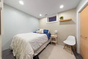 2334 W Medill Ave, Chicago, IL 60647 - Photo 24