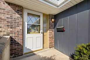 404 Lucille Ave, Fox River Grove, IL 60021 - Photo 2