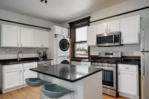 2208 W Cortez St, Chicago, IL 60622 - Photo 10