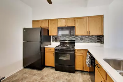 17804 W Braewick Road, Gurnee, IL 60031 - Photo 10