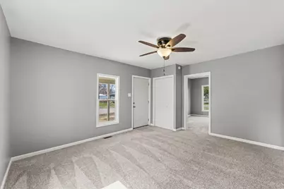 365 N Lincoln Street, Bement, IL 61813 - Photo 8