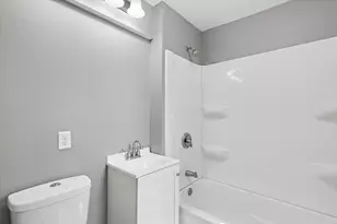 365 N Lincoln St, Bement, IL 61813 - Photo 18