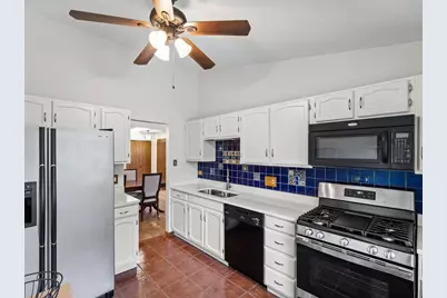 387 Elizabeth Drive #D, Wood Dale, IL 60191 - Photo 6