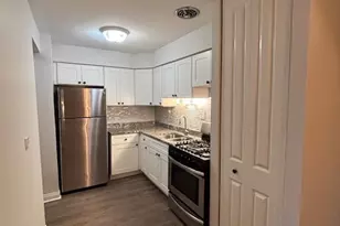 5348 N Cumberland Ave, Chicago, IL 60656 - Photo 2