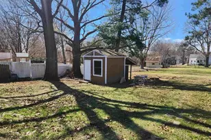 1619 Eastmoreland Ave, Rockford, IL 61108 - Photo 4