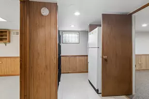 589 Jon Ln, Des Plaines, IL 60016 - Photo 20