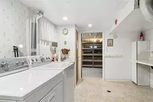 589 Jon Ln, Des Plaines, IL 60016 - Photo 22